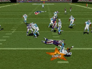 Madden NFL 2005 (US) screen shot game playing